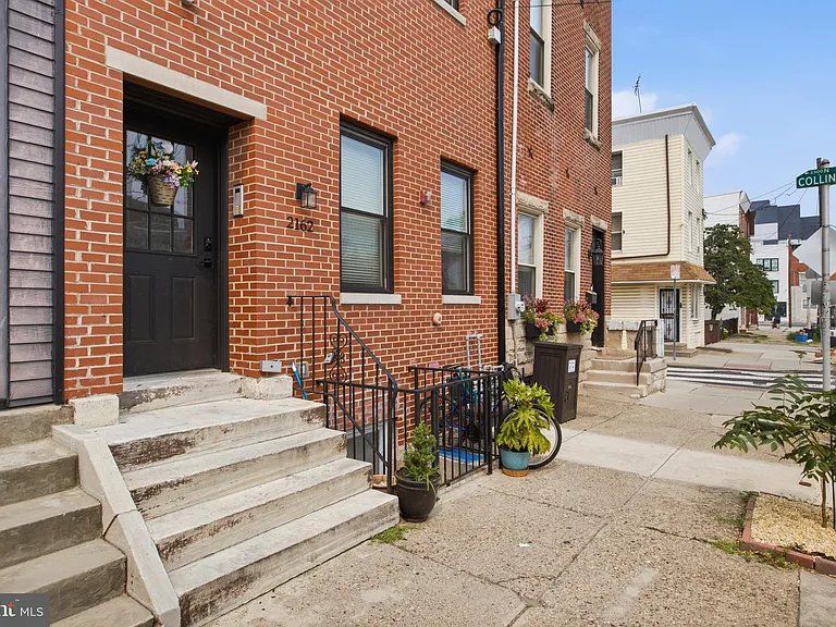 2162 E York St #1R — Photo 18