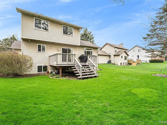 4th image of 434 Pine Creek Dr