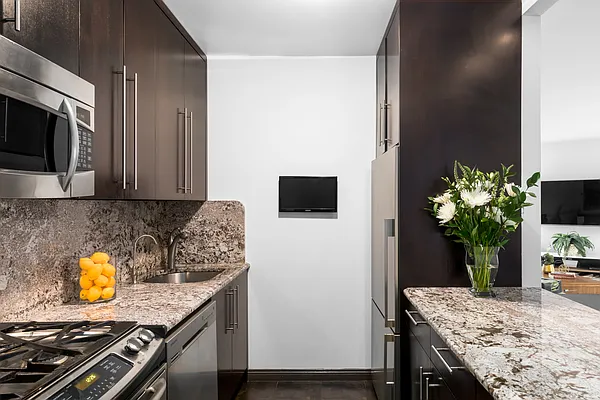 Sold by Compass | media 6