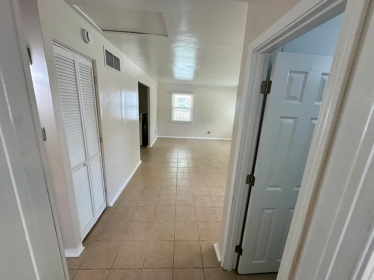 1579 178th Pl — Photo 8