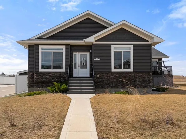 2304 E 62nd St, Camrose, AB T4V 3B5