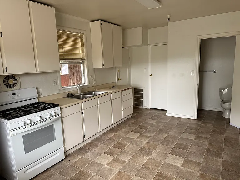 7624 Sonoma Hwy — Photo 7