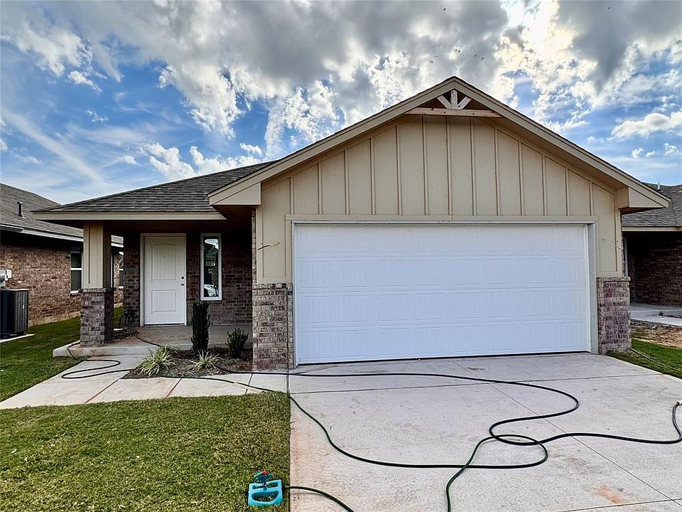 1st image of 1316 Sycamore Cir