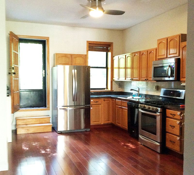 1st image of 432 Sackett St #1