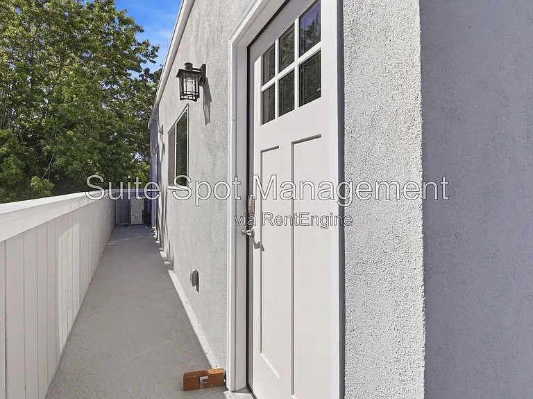 160 Harrison Ave #E3 — Photo 34