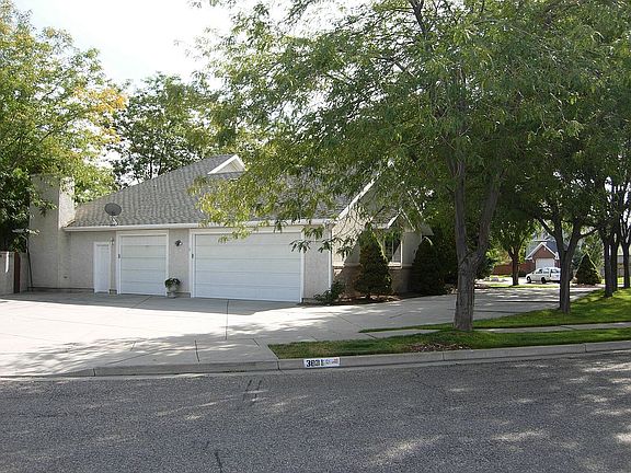 4th image of 9461 S Dunsinane Dr
