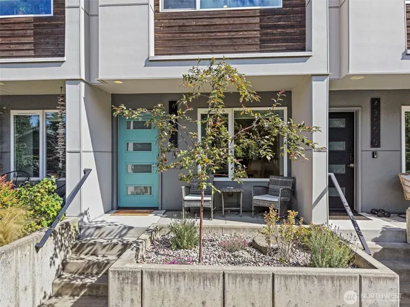 4300 SW Willow Street #E, Seattle, WA 98136