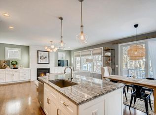 303 Hampton St S, Wayzata, MN 55391