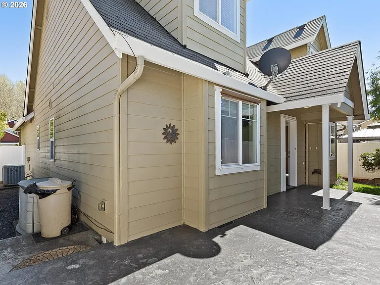 608 SE 15th Ave — Photo 18