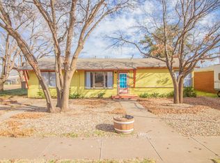 900 S 18th St, Slaton, TX 79364