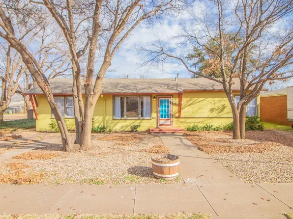 900 S 18th St, Slaton, TX 79364