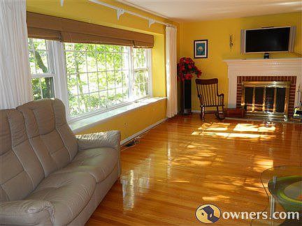 Filtered Sun Benchseat Picture Window Spacious Living Room
