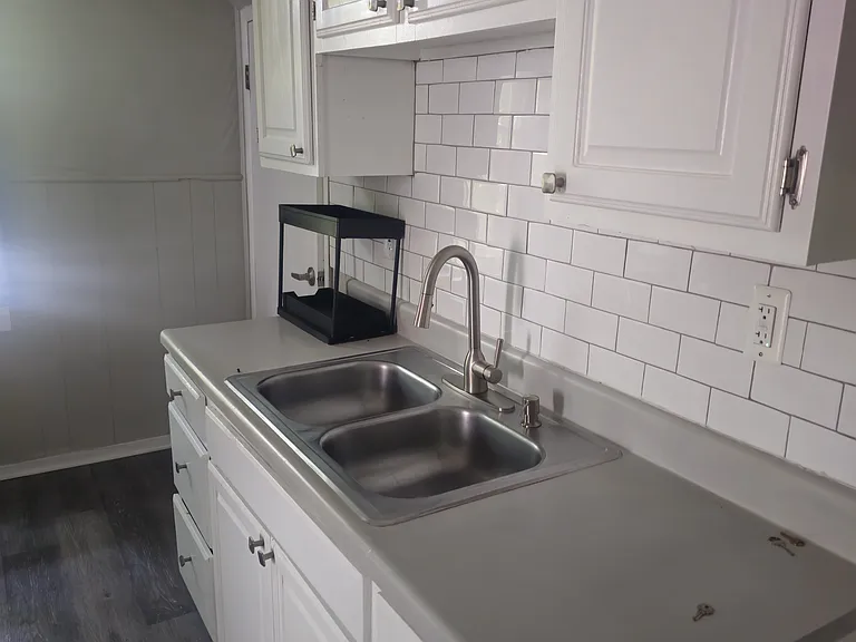 529 Taylor Ave #2 — Photo 11