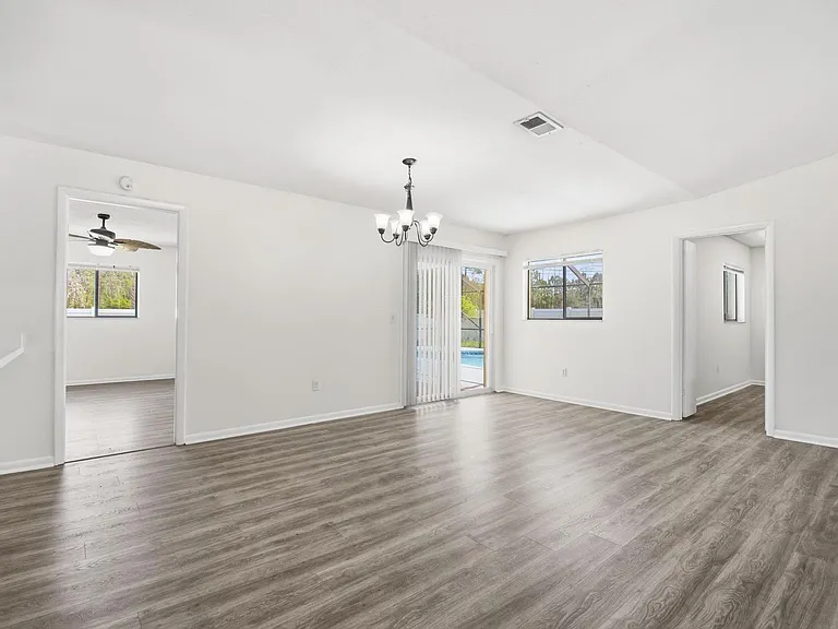 38 E Diamond Dr — Photo 21