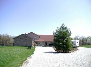 8215 N Kitchen Rd, Mooresville, IN 46158