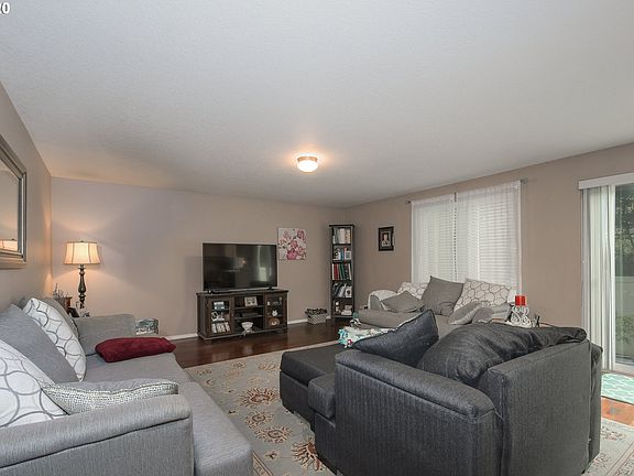 5th image of 2531 NE 127th Ave