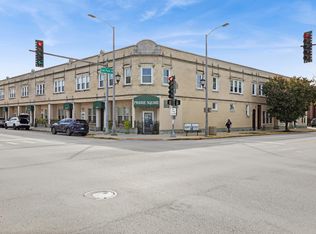 6750 16th St #B, Berwyn, IL 60402
