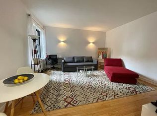 30-06 29th St #2-M, Astoria, NY 11102