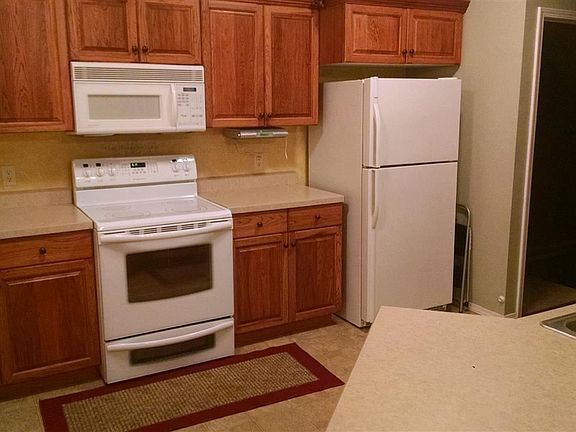 2nd image of 502 Luella Ln