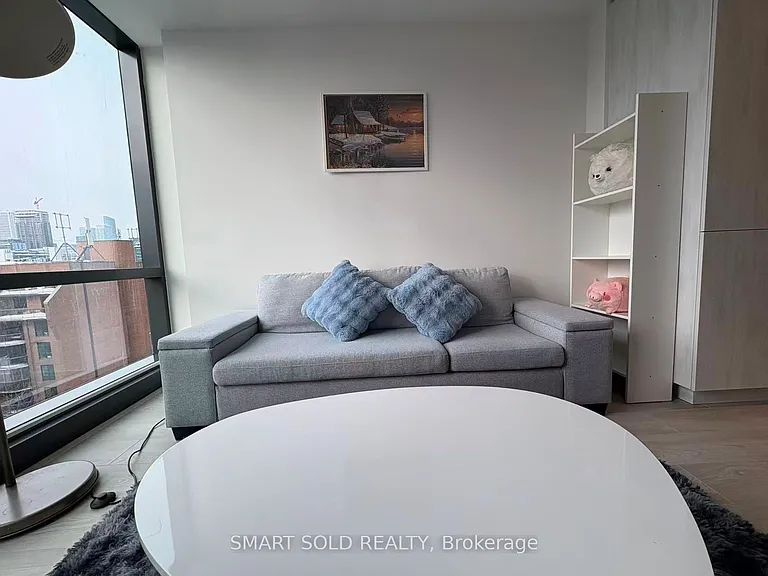 35 Parliament St #823 — Photo 23