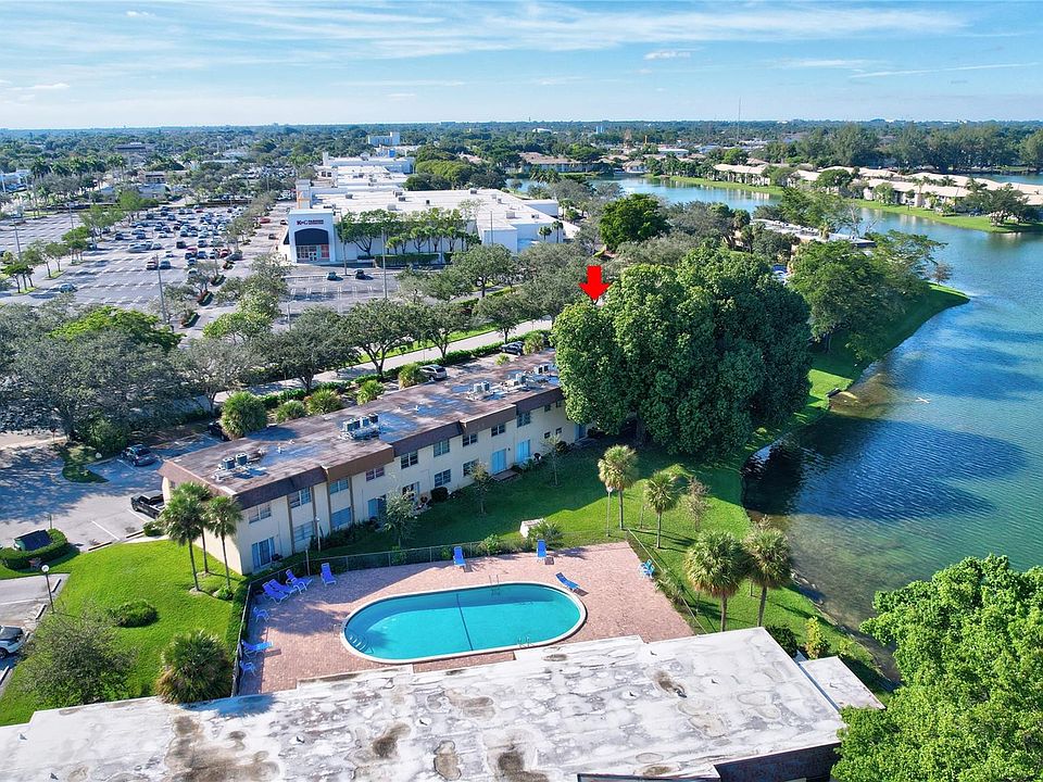 1st image of 422 Lakeside Drive #239