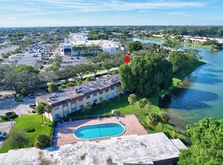 422 Lakeside Dr APT 239, Pompano Beach, FL 33063