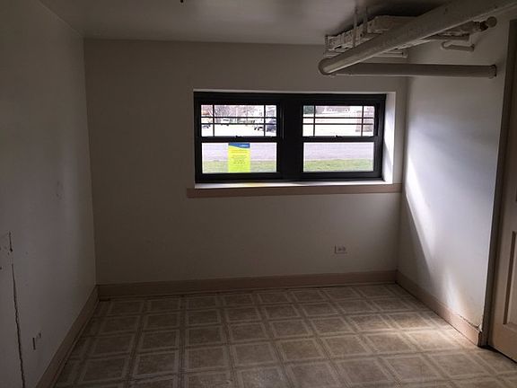 5th image of 506 W Madison St #B