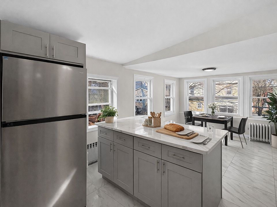 1st image of 123 Steuben St Floor 2