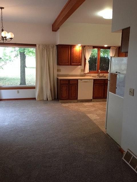 Sitting area/kitchen