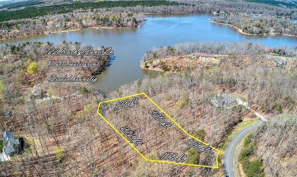 1st image of 722 Rocky Cove Ln