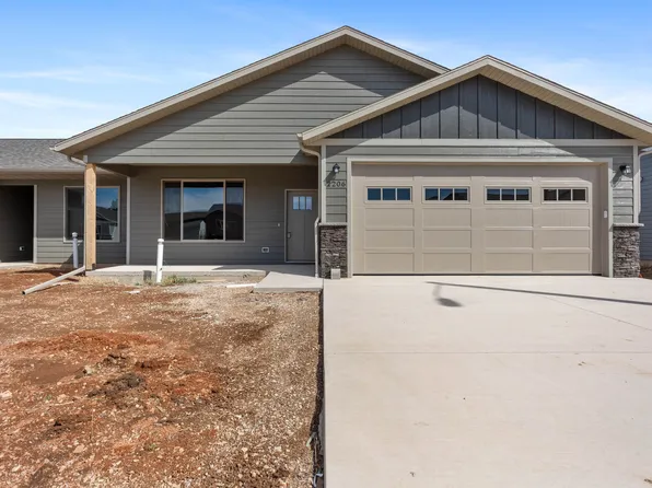 2206 Quartzite Dr, Sturgis, SD 57785