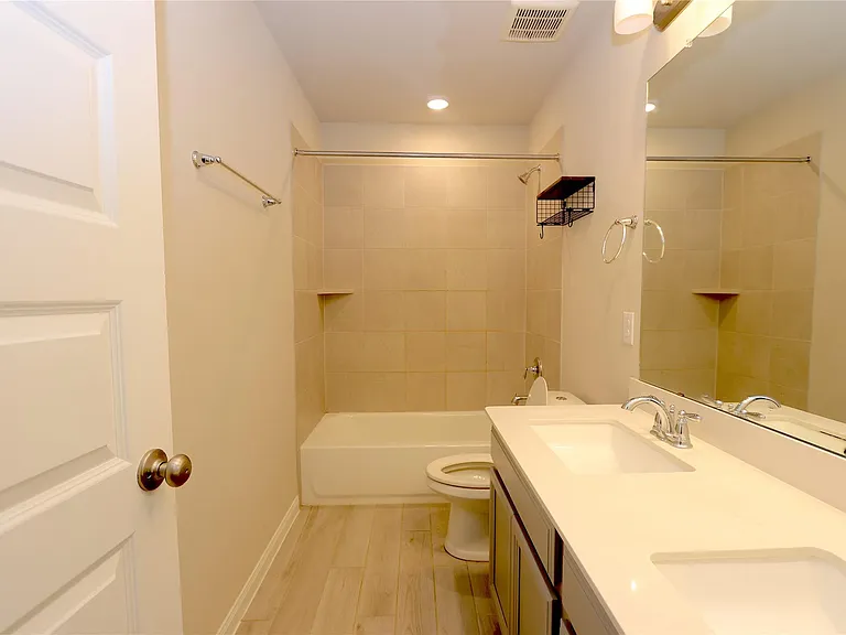 7219 Toluca Dr — Photo 16
