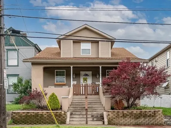 904 Penn Ave #1, New Brighton, PA 15066