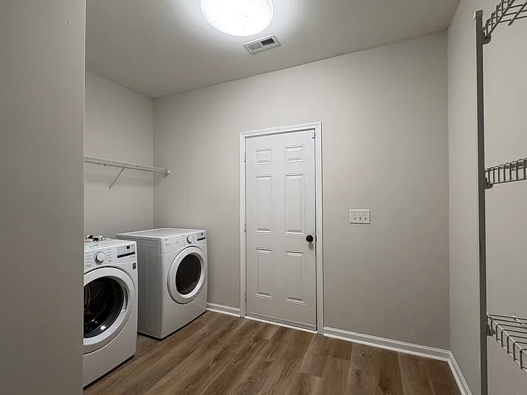 2114 Savannah Hills Dr — Photo 10