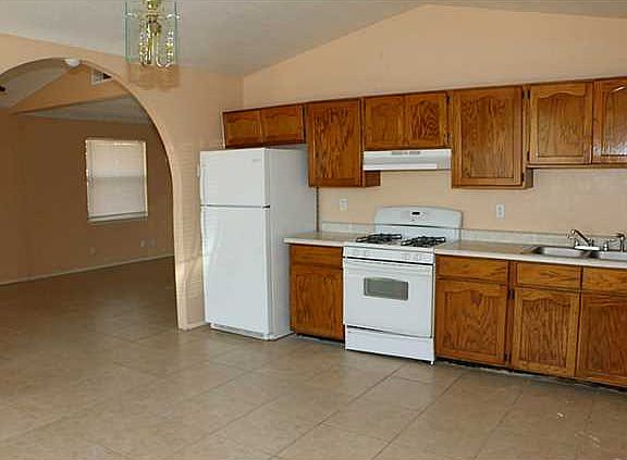2nd image of 11937 Royal Woods Dr