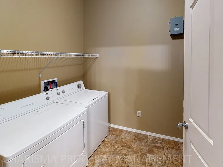 Ridgeview Apartments — Photo 19