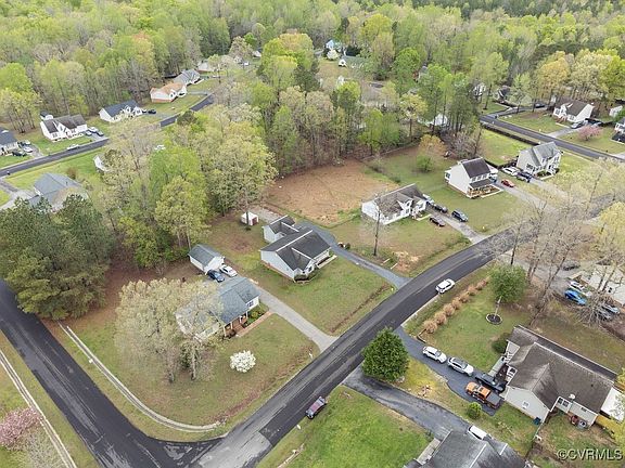 5th image of 4406 Wrenn Forrest Dr