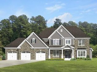 10 Nicole Way, Dartmouth, MA 02747