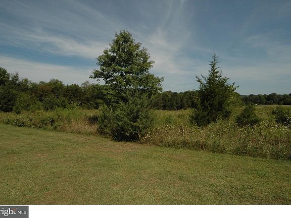 4th image of 1 Springer Farm Ln