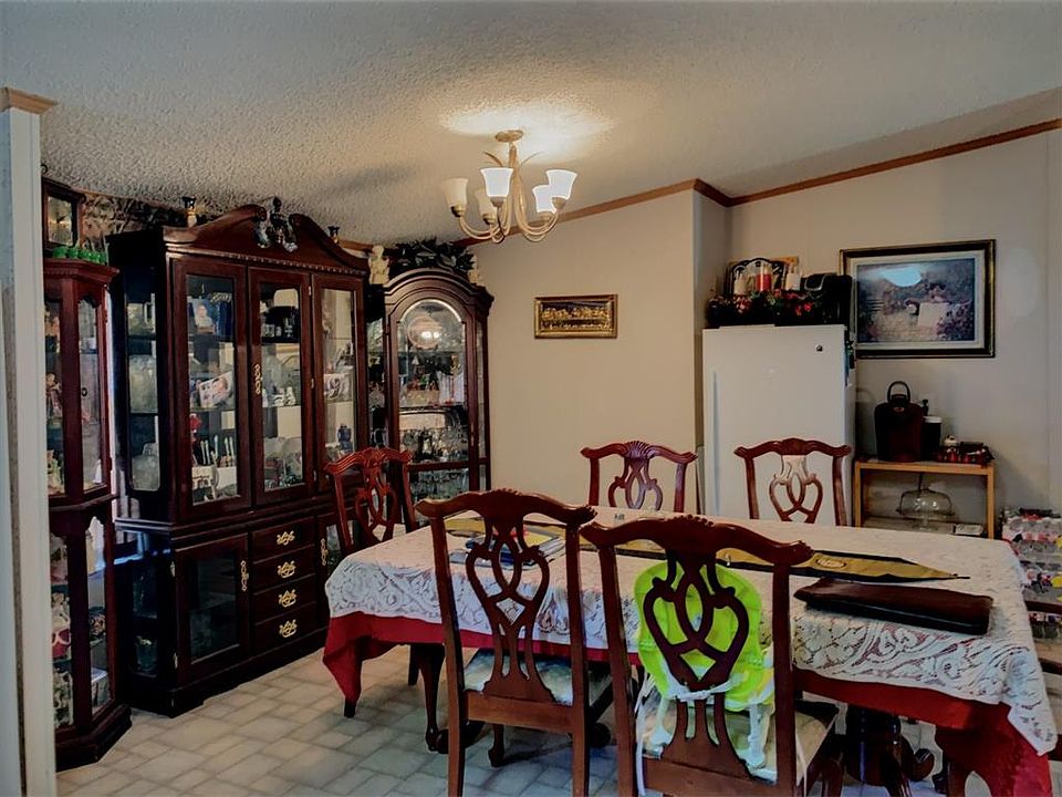 1st image of 18676 Oakridge Dr