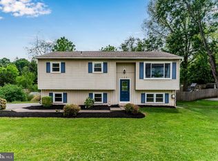 120 Black Walnut Dr, Etters, PA 17319