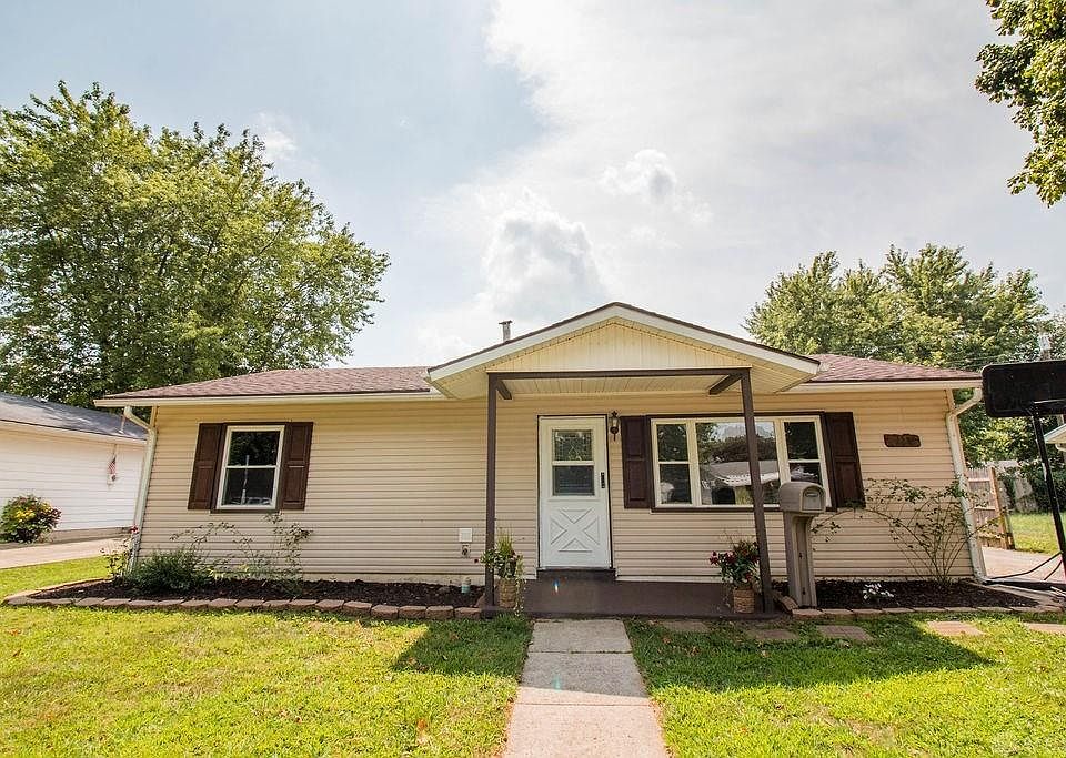 1st image of 133 Lowell Rd