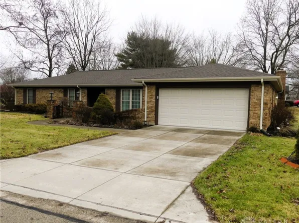 920 Amlin Dr, Xenia, OH 45385