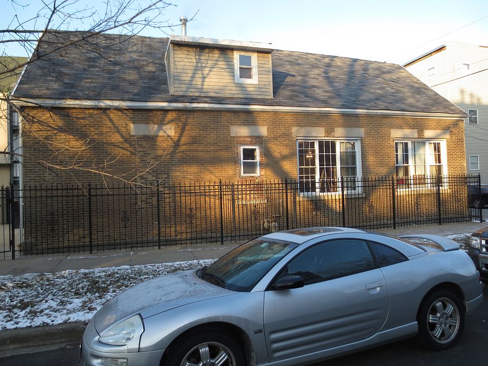 1st image of 2838 W McLean Ave