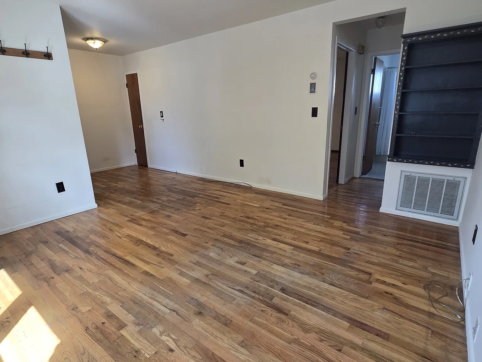 1 bed, 545 sqft, $2,350 — Photo 4