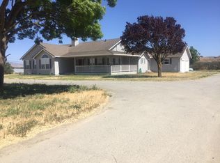 19 Riverside Rd, Hollister, CA 95023