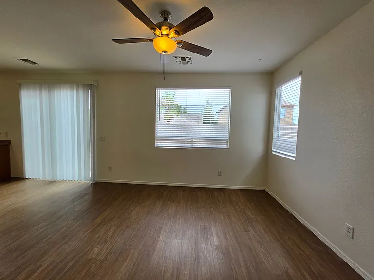 1216 E Graham Trl — Photo 7