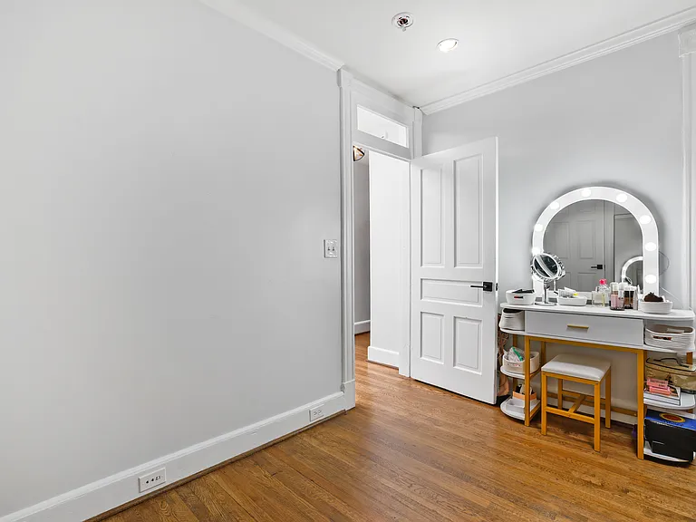 1215 33rd St NW — Photo 20