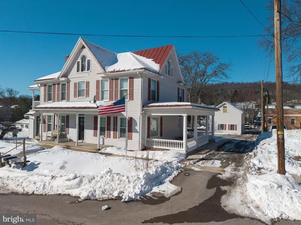 30 W McClure St, New Bloomfield, PA 17068