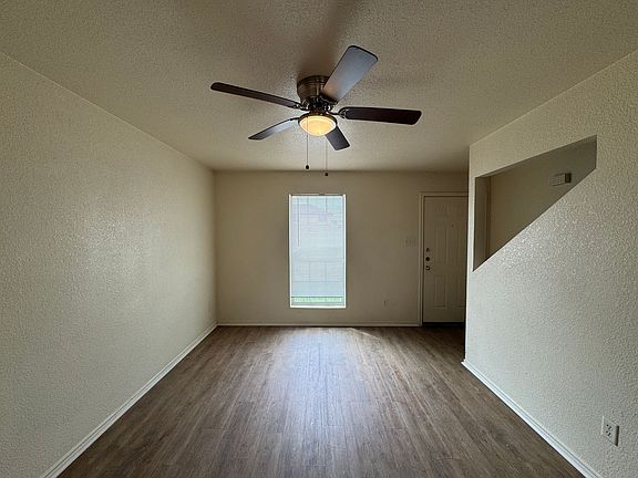 3rd image of 4405 Abigail Dr APT D